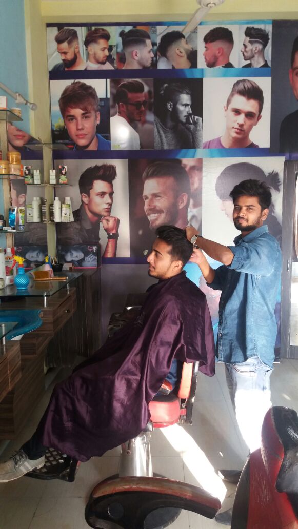 Mr. Saddam Mansuri from Shop No.14 Unity park Custom Road,Chala,Vapi ,Valsad, Gujarat, 396191, India 8 years experience in Speciality Beauty and Salon | Kayawell