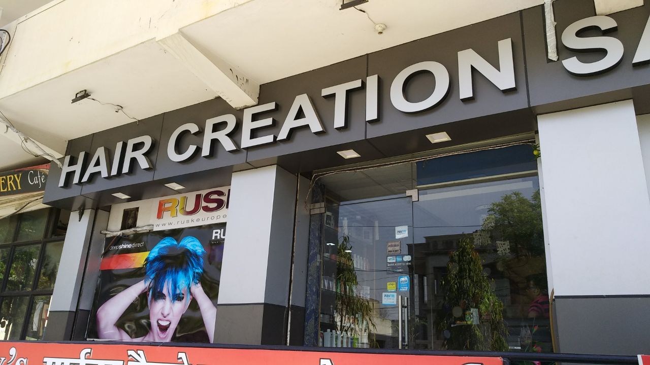 Mr. Arun Parihar from  ,, , ,  11 years experience in Speciality hair-cutting, colouring and styling | facials and skin care treatments | Beauty and Salon | Kayawell