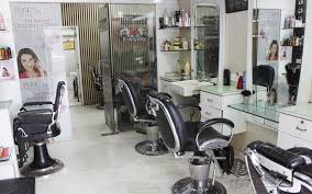 Mr. Kishan Kumar from banswara road new bus stop partapur ,Banswara, Rajasthan, 250103, India 25 years experience in Speciality hair-cutting, colouring and styling | Kayawell