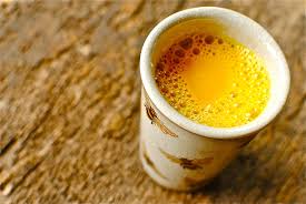 5 Minute Turmeric Tea – “Golden Milk”