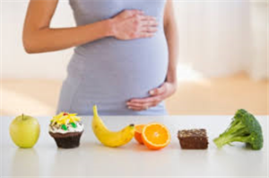 रंग-बिरंगे फल और सब्जियां रखें गर्भावस्‍था में फिट